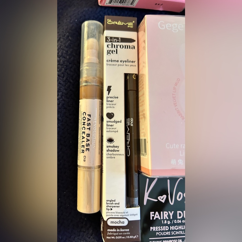 Makeup Bundle S8 - Picture 10 of 11